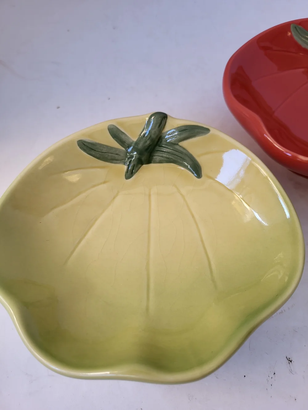 Williams-Sonoma Heirloom Tomato Dipping Bowls S/2 Red And Green
